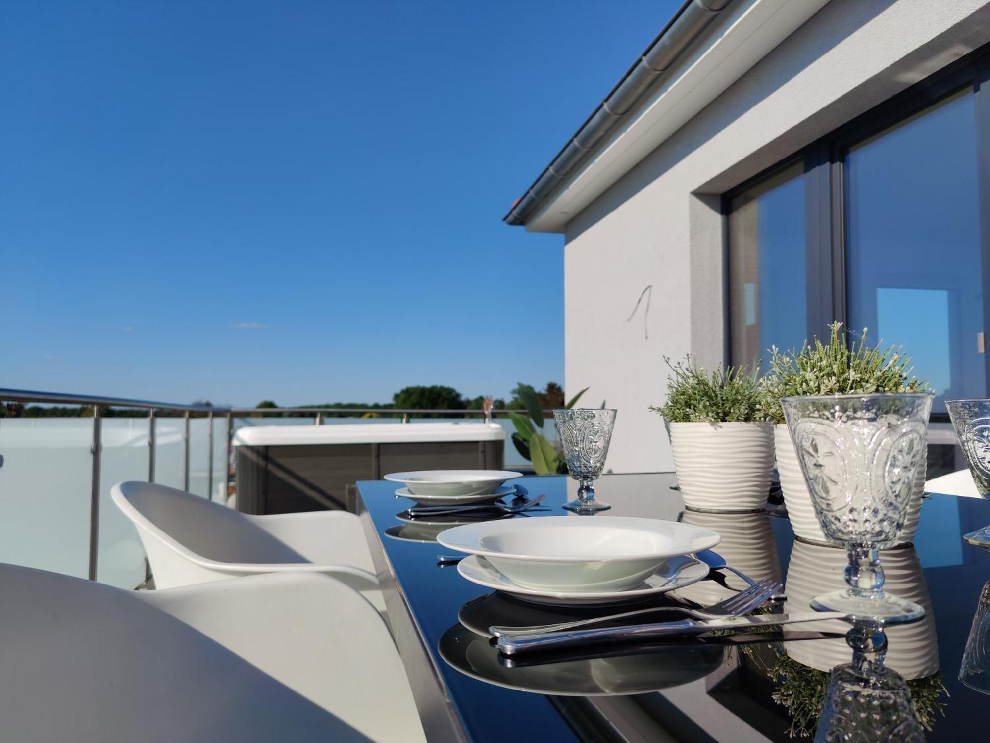Penthouse Mit Whirlpool Im Herzen Von Niedersachsen Burgwedel  Eksteriør bilde